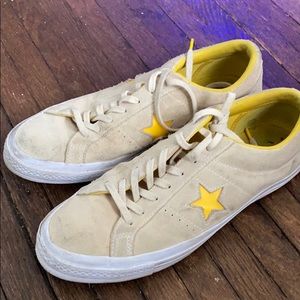 Yellow converse one star men’s 10.5